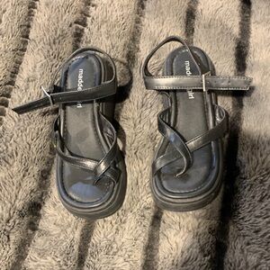 #618 “Madden Girl” Kids Black Strap Sandals